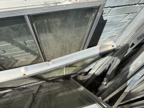 best-built-trailers-food-trailer-window-awning-03