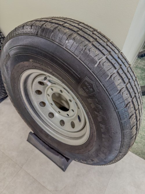 Kenda ST235-80R16-Trailer-Tire-16-Silver-Mod-Wheel-8-Lug-27 Kenda ST235-80R16-Trailer-Tire-16-Silver-Mod-Wheel-8-Lug-27